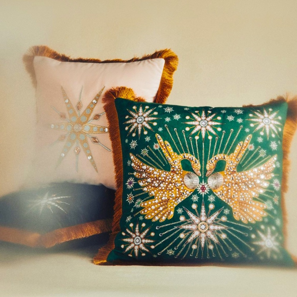2 LEFT🔥 Catherine Martin X Anthropologie embellished pillows * - Picture 2 of 14